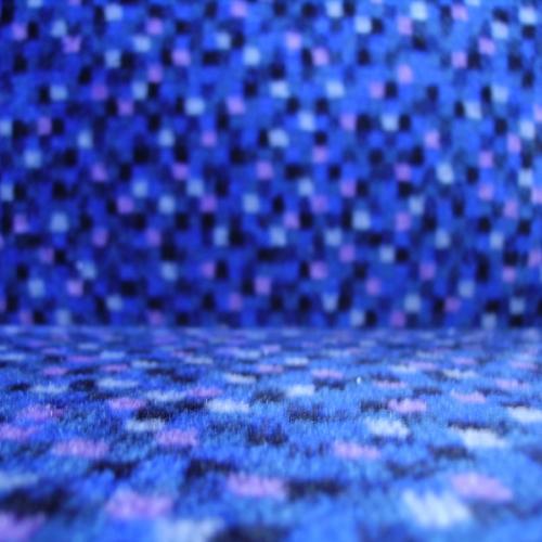 Bild zeigt Sitz aus einem alten Zug